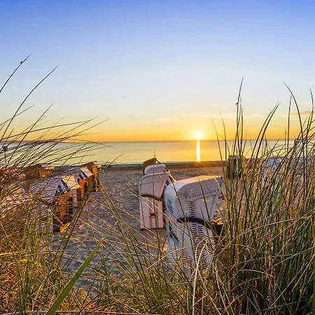 Apartment Strandgefluester App2 - Strandpromenade Seitlicher Meerblick, Strandkorb Saisonal *