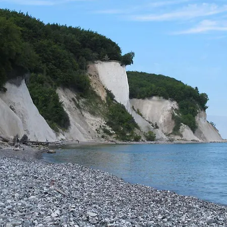 Strandgefluester App2 - Strandpromenade Seitlicher Meerblick, Strandkorb Saisonal Lägenhet Binz