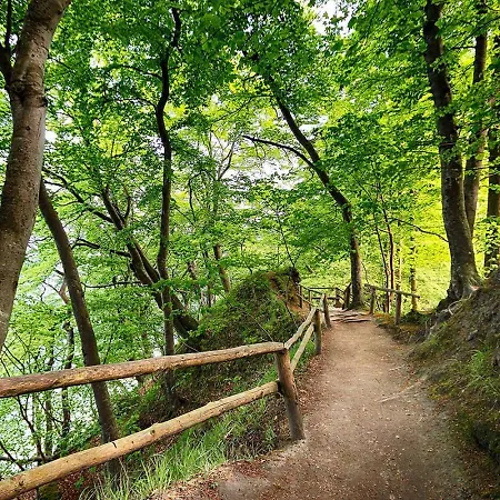 Strandgefluester App2 - Strandpromenade Seitlicher Meerblick, Strandkorb Saisonal Binz
