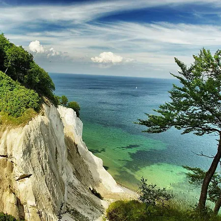 Strandgefluester App2 - Strandpromenade Seitlicher Meerblick, Strandkorb Saisonal * Binz